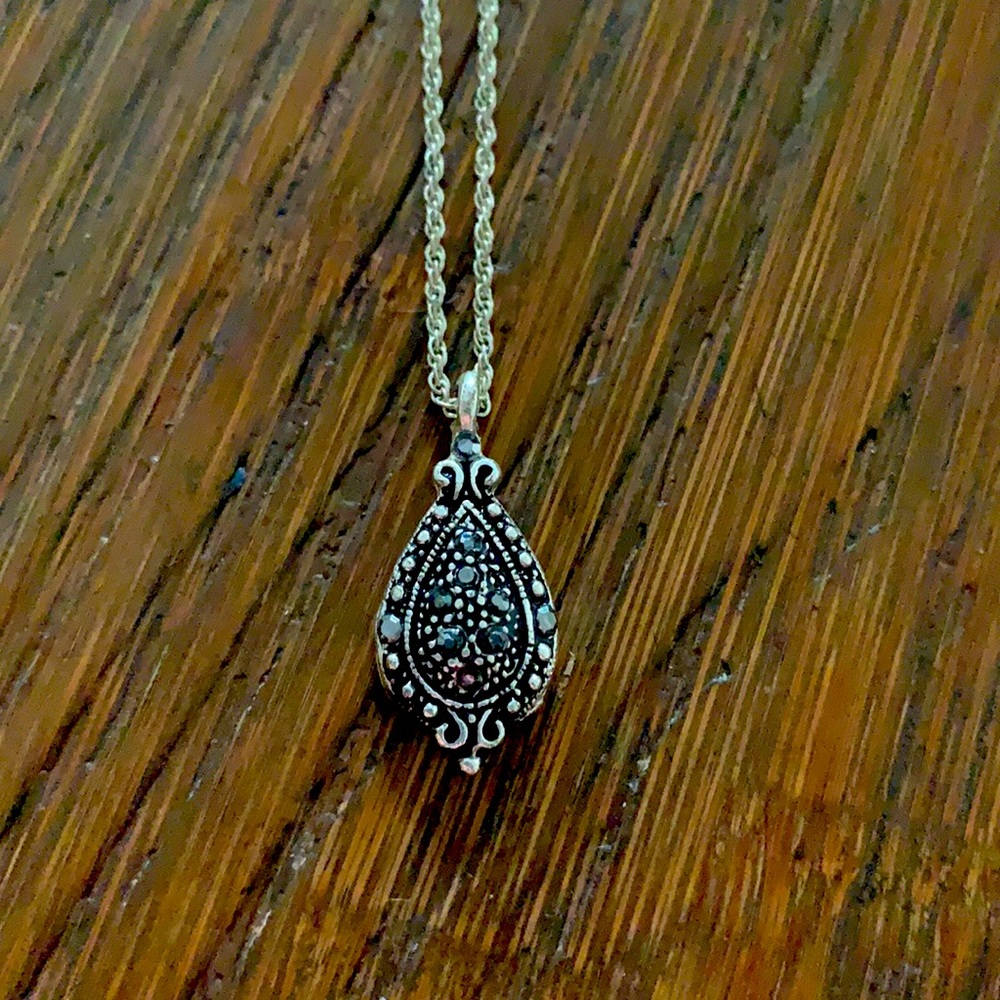 18 inch necklace with marquisite pendant